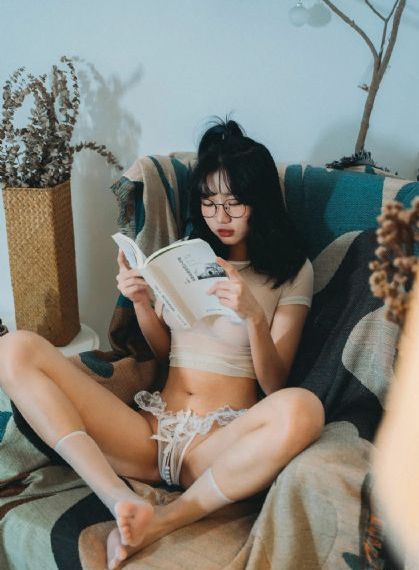 妹妹恋人_十万网红美女美酱
