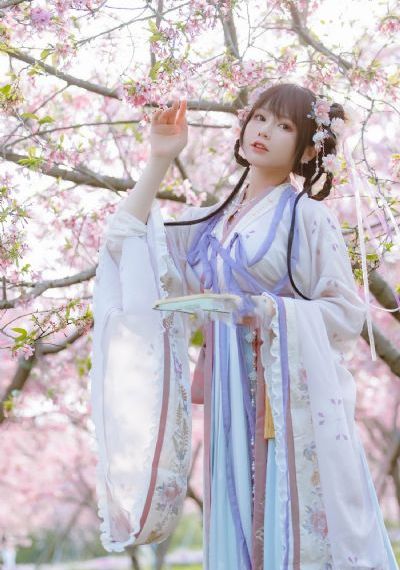 绑架美女让美女脱_高清在线播放观看